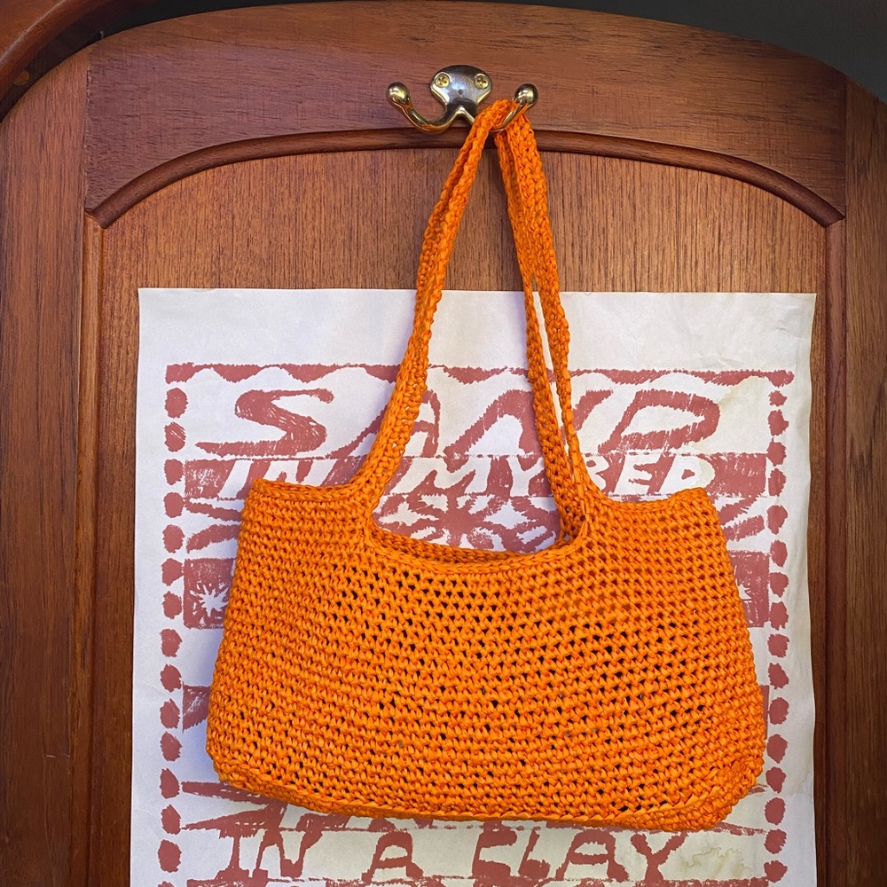 Raffia crocheted shoulder bag